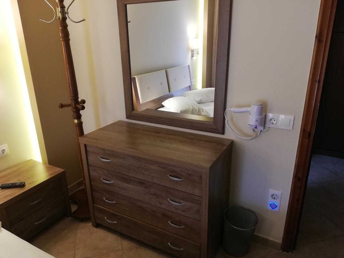 Giannis & Foteini Hotel Afytos Buitenkant foto